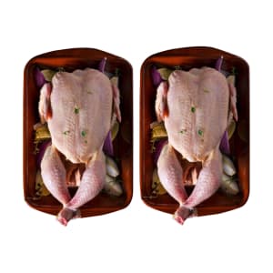 Imagem do produto 2 Frangos com Miúdos - Unidade 3.4 Kg